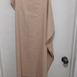 Supersoft Cashmere Pashmina scarf - tan with lovely pattern